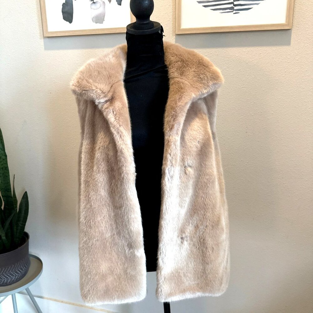 Reiss Beige Faux Fur Vest / Gilet – Size Small – Soft Luxury Layer - Picture 3 of 5